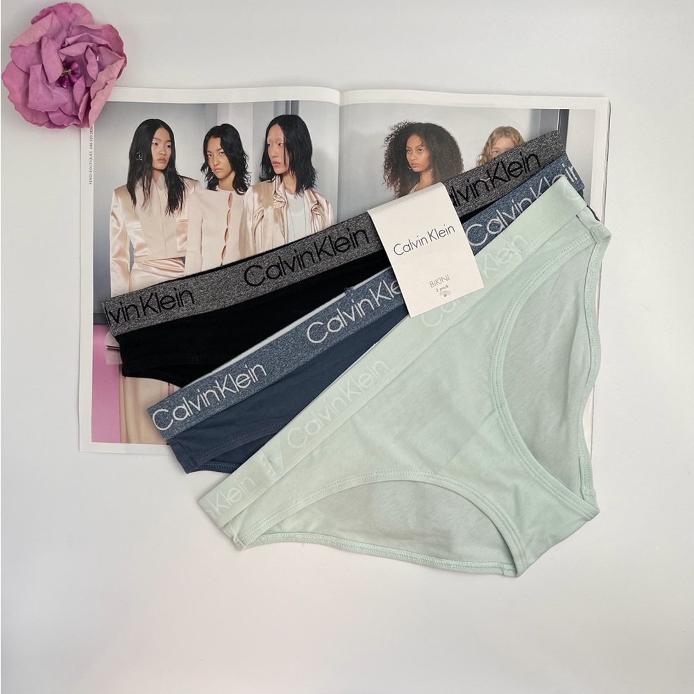 NEW Calvin Klein 3pc Bikini panties underwear Set